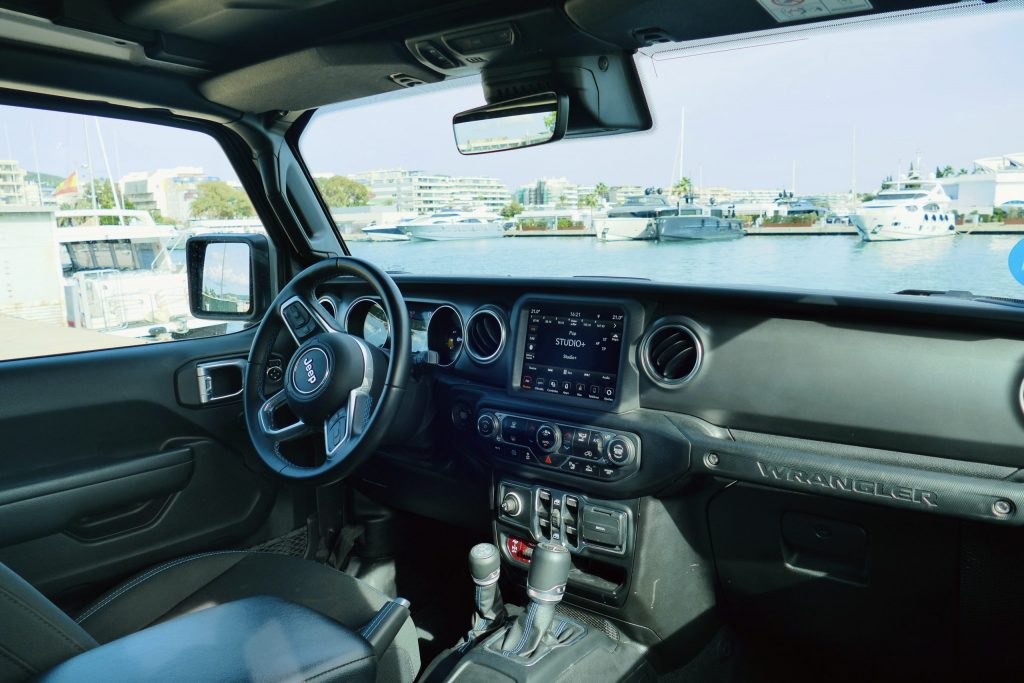 Luxury Car Rental Ibiza Rubicon Inside