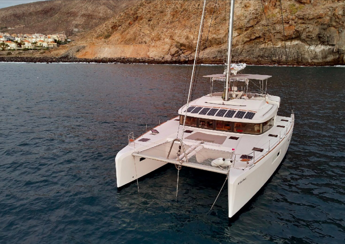 VIP Boat Charter Ibiza Lagoon 52F Catamaran